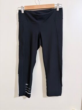 Under Armour Black Cropped Performance Leggings